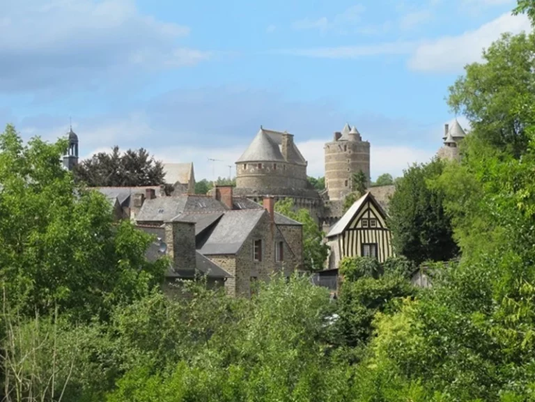FOUGÈRES