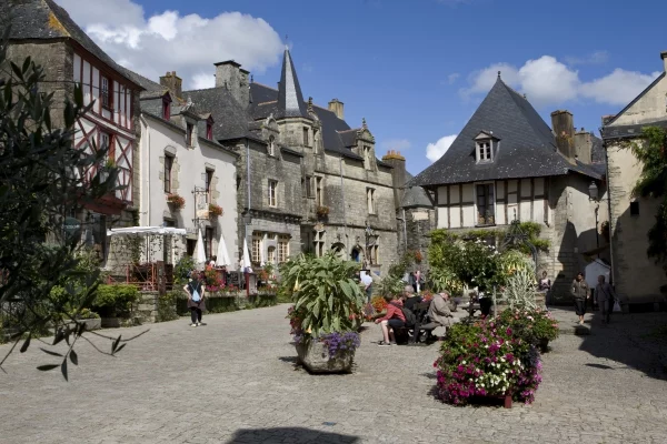 ROCHEFORT-EN-TERRE