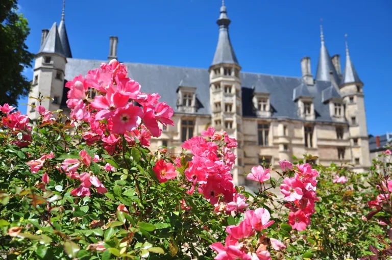 NEVERS