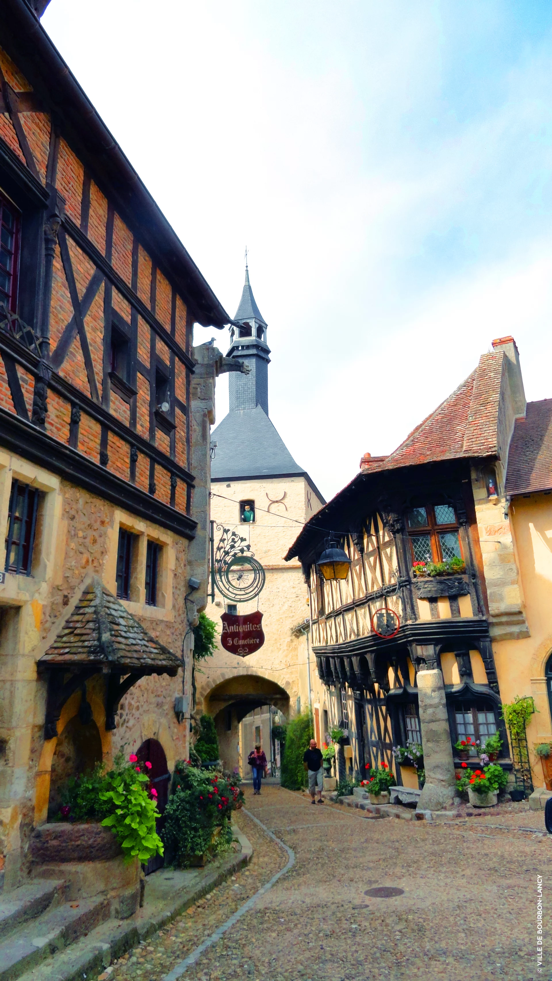 BOURBON-LANCY