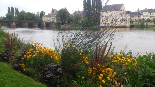 LA SUZE-SUR-SARTHE