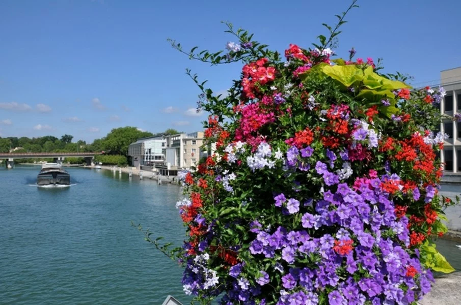 MELUN