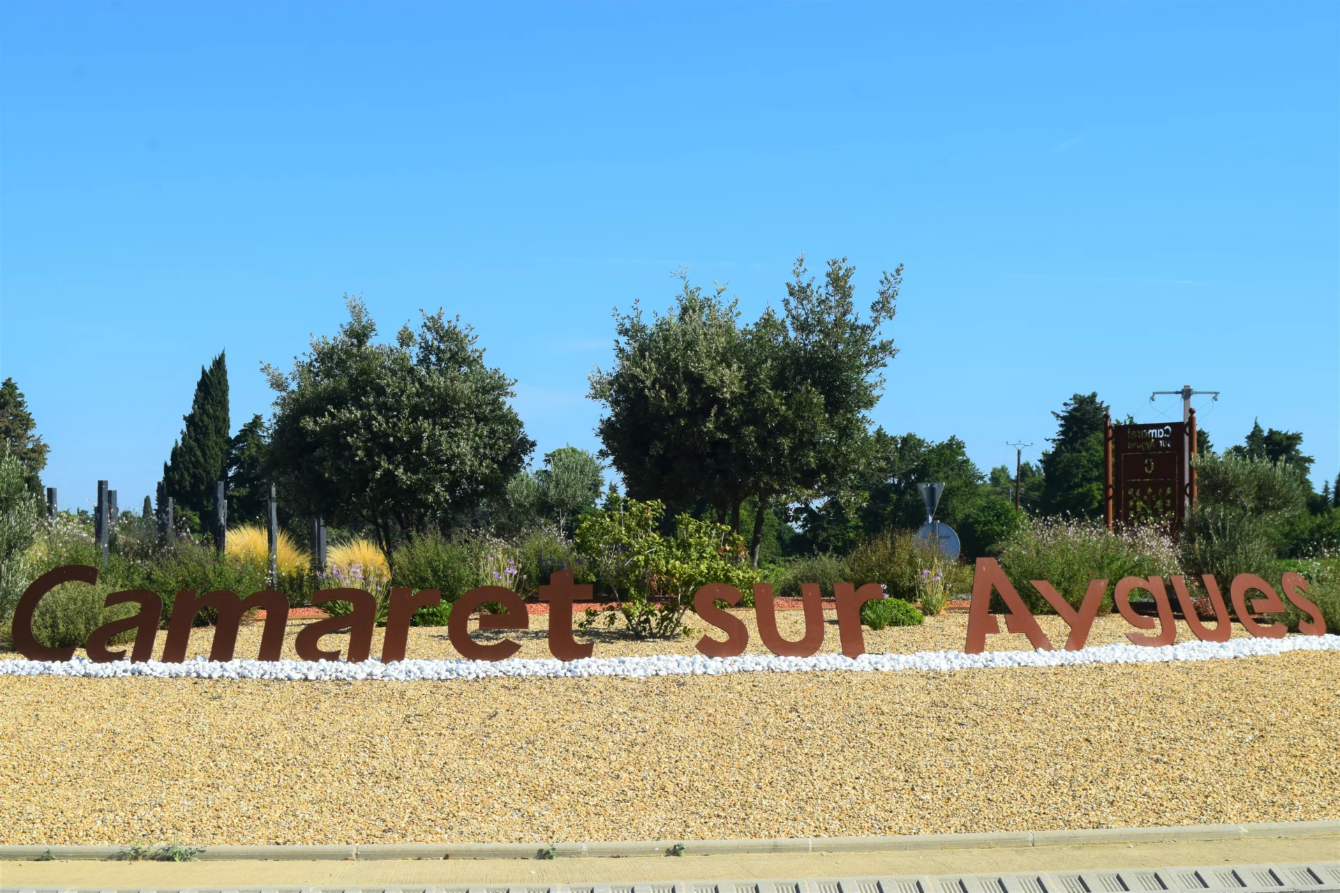 CAMARET-SUR-AIGUES