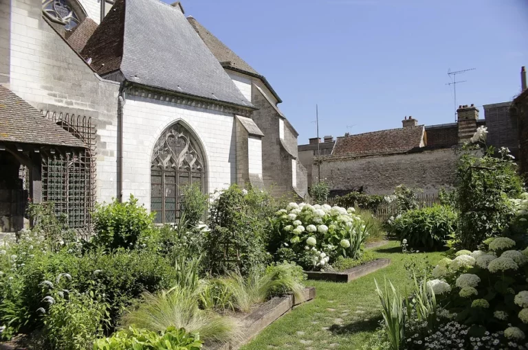 TROYES