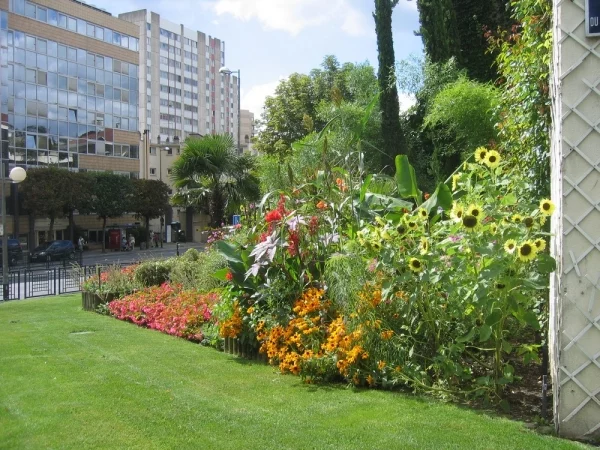 SURESNES