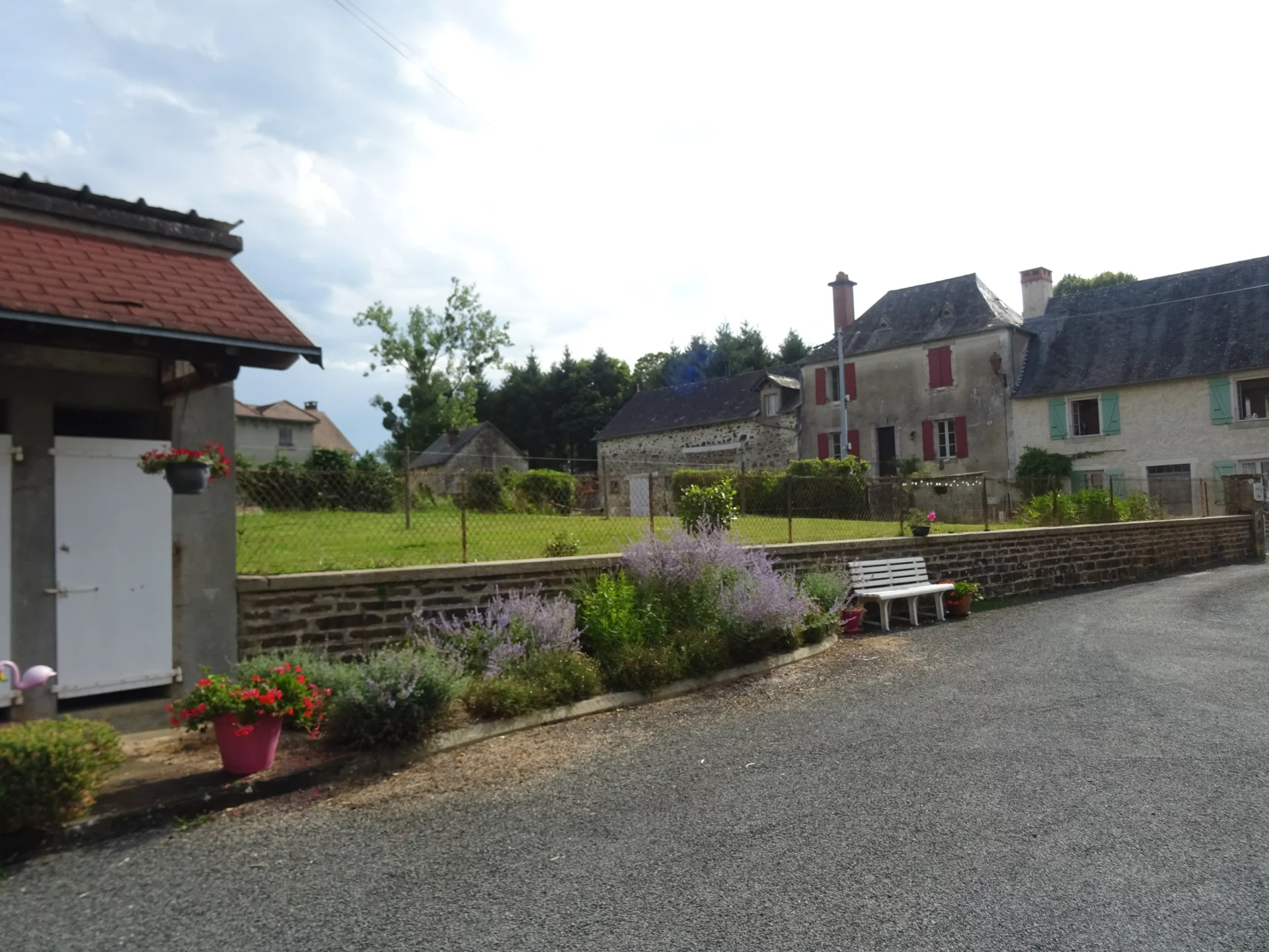SAINT-CYR-LES-CHAMPAGNES
