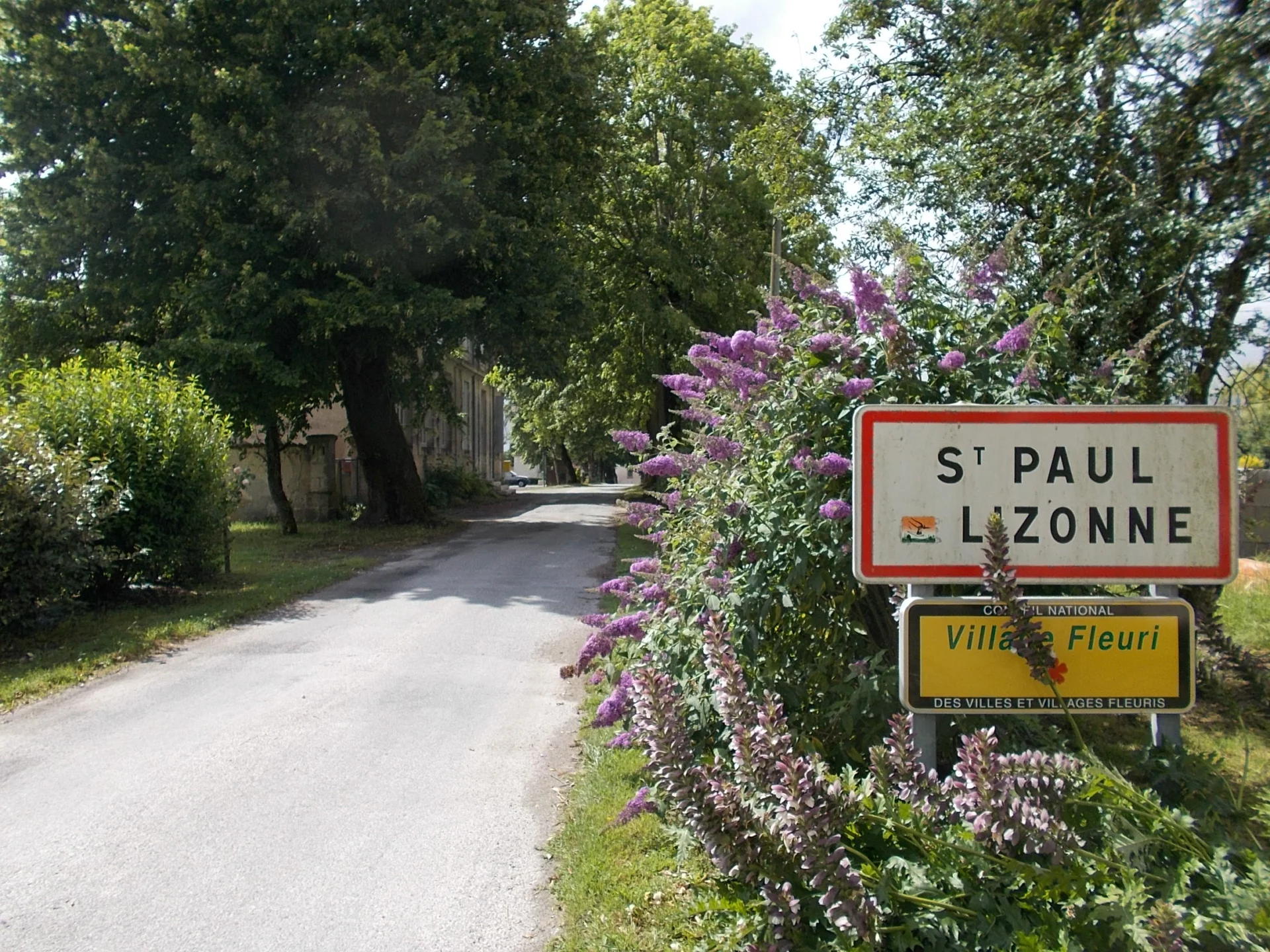 SAINT-PAUL-LIZONNE