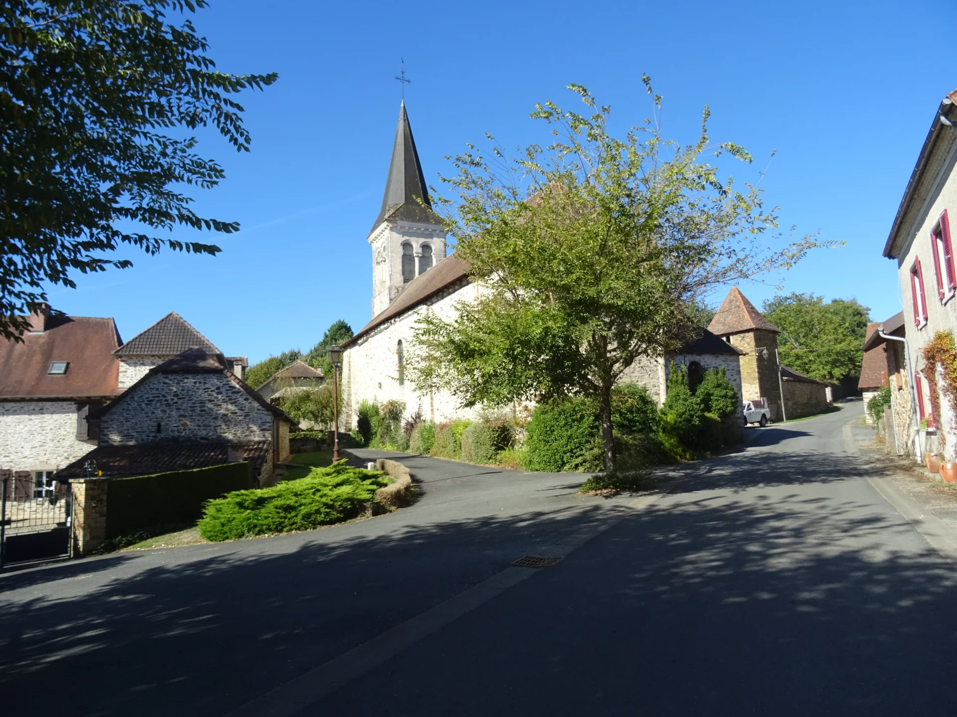 SAINT-PIERRE-DE-FRUGIE